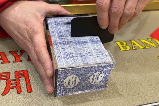 CUT CARD BOX | Holder for Baccarat cut card dealing procedures for 8 decks