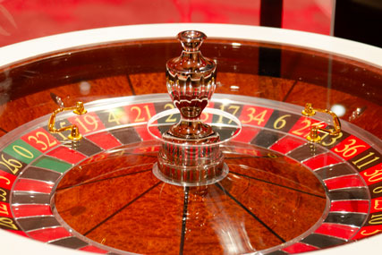 Security cover for casino roulette wheels